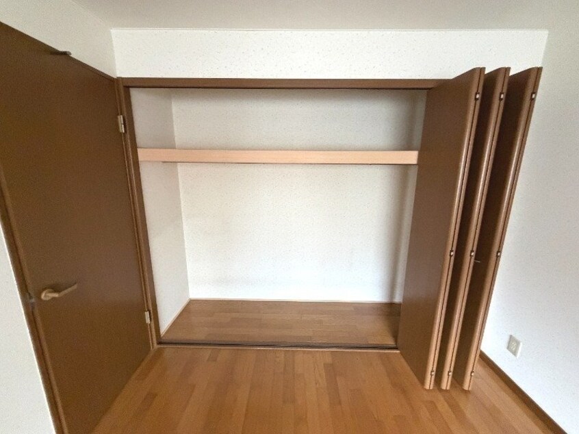  ハイネスアオヤマ横尾