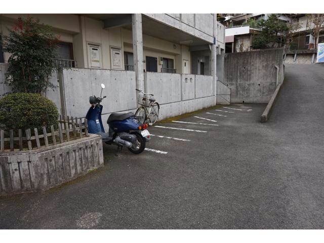 駐輪場 ラポール青山