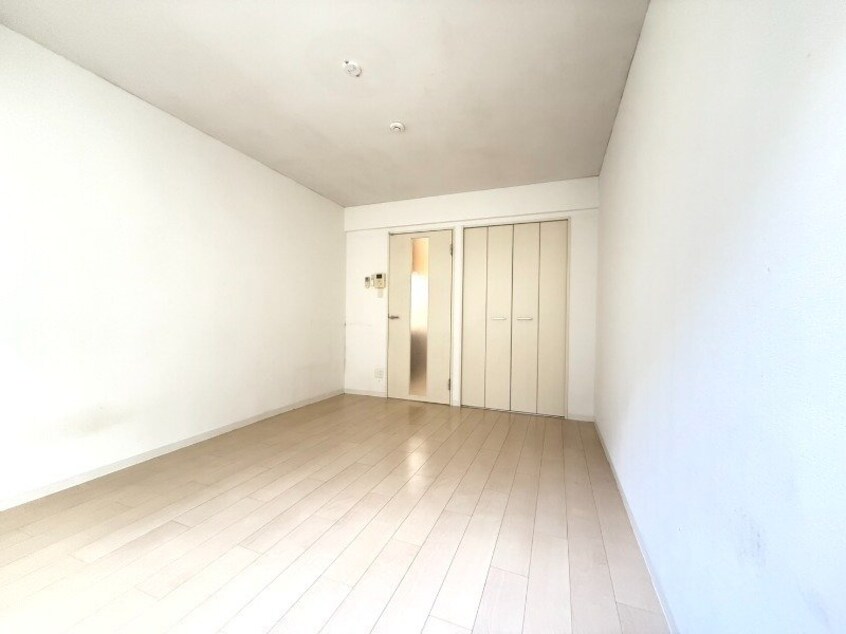  アミティ館内二番館