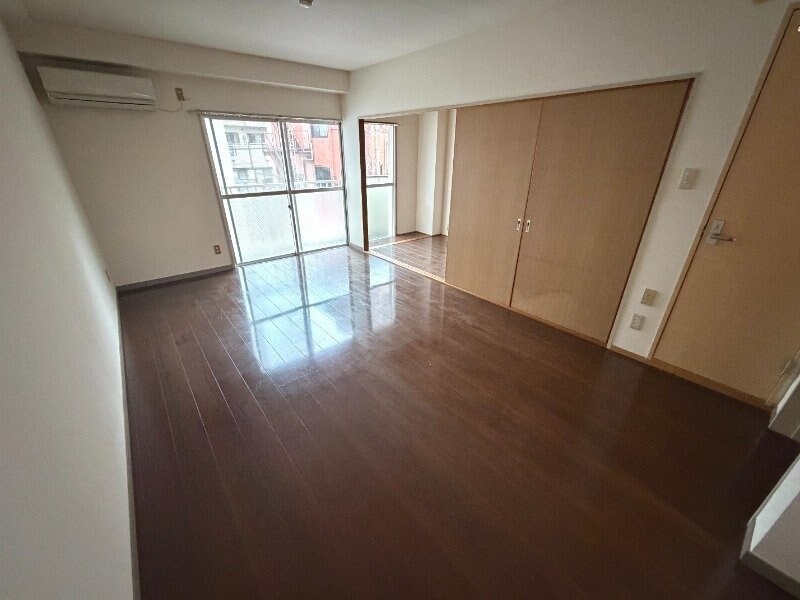  長崎市電１系統<長崎電気軌道>/昭和町通駅 徒歩3分 3階 築39年