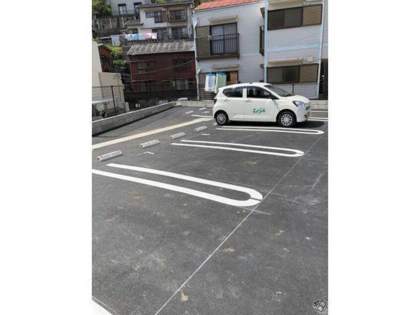 駐車場 フェリスローズ