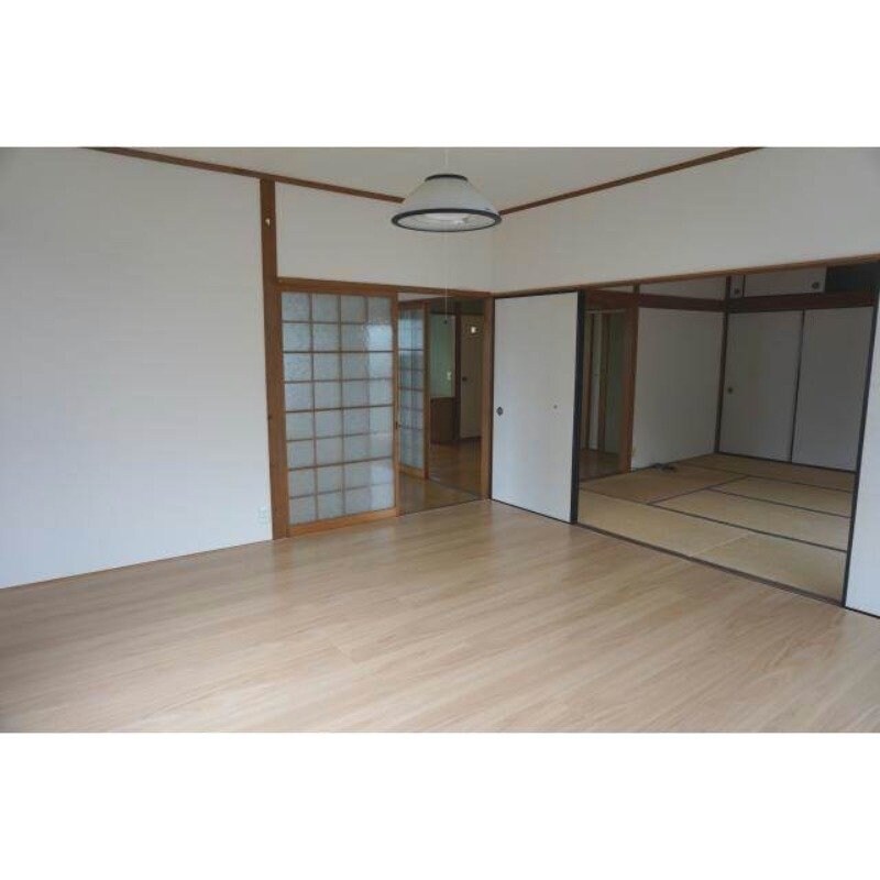 ※別号室の写真になります。 長崎本線/高田駅 徒歩60分 3階 築47年