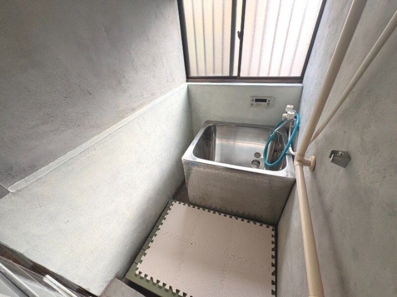  長崎市電１系統<長崎電気軌道>/思案橋駅 徒歩8分 2階 築55年