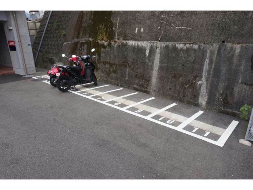 駐輪場 ディアコート大橋