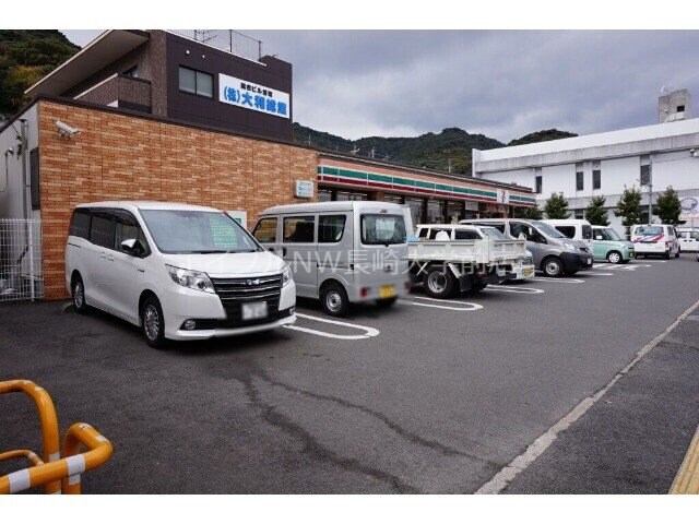 セブンイレブン長崎淵町店(コンビニ)まで340m コーポ周