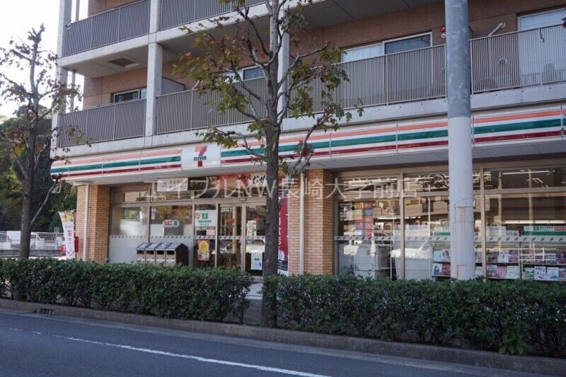 セブンイレブン長崎道ノ尾店(コンビニ)まで520m エクセレンス下屋敷Ⅱ