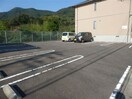 駐車場 フォーレスS D棟