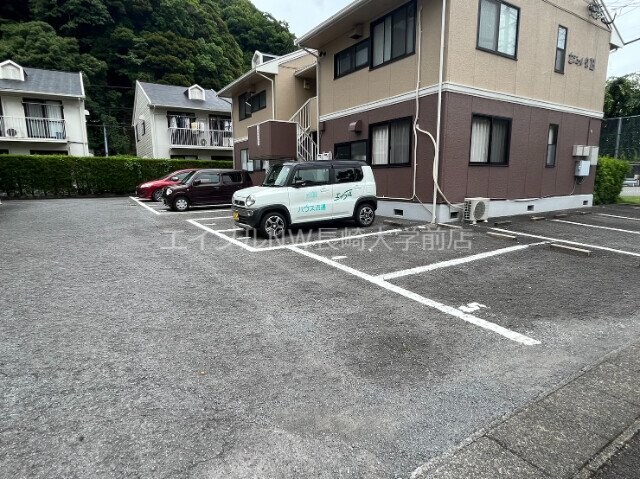 駐車場 セジュール泉　Ｂ棟