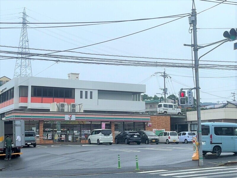 セブンイレブン長崎中里町店(コンビニ)まで825m アイヒルズ　ラシック
