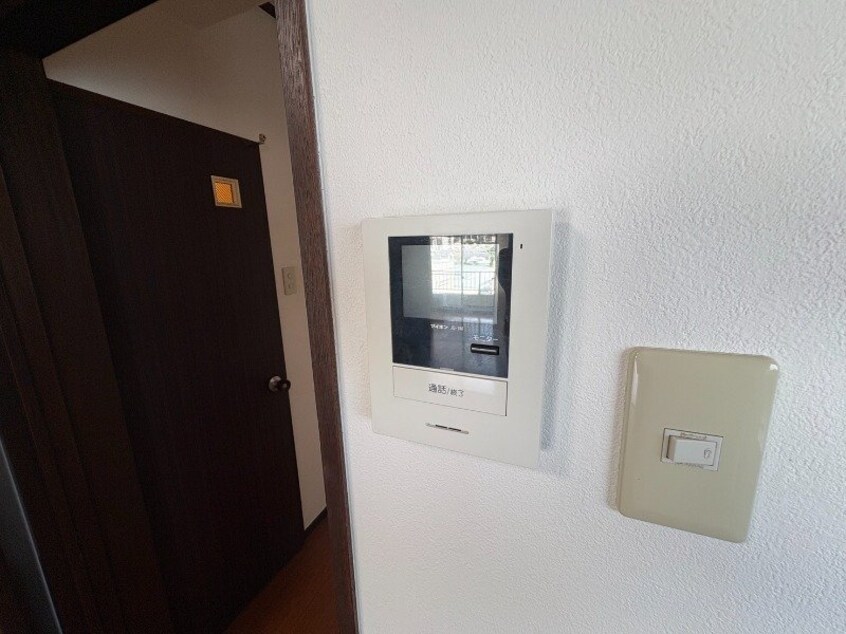  アンダーロック宝町