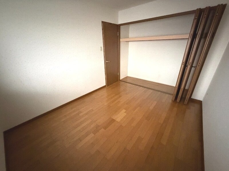  ハイネスアオヤマ横尾