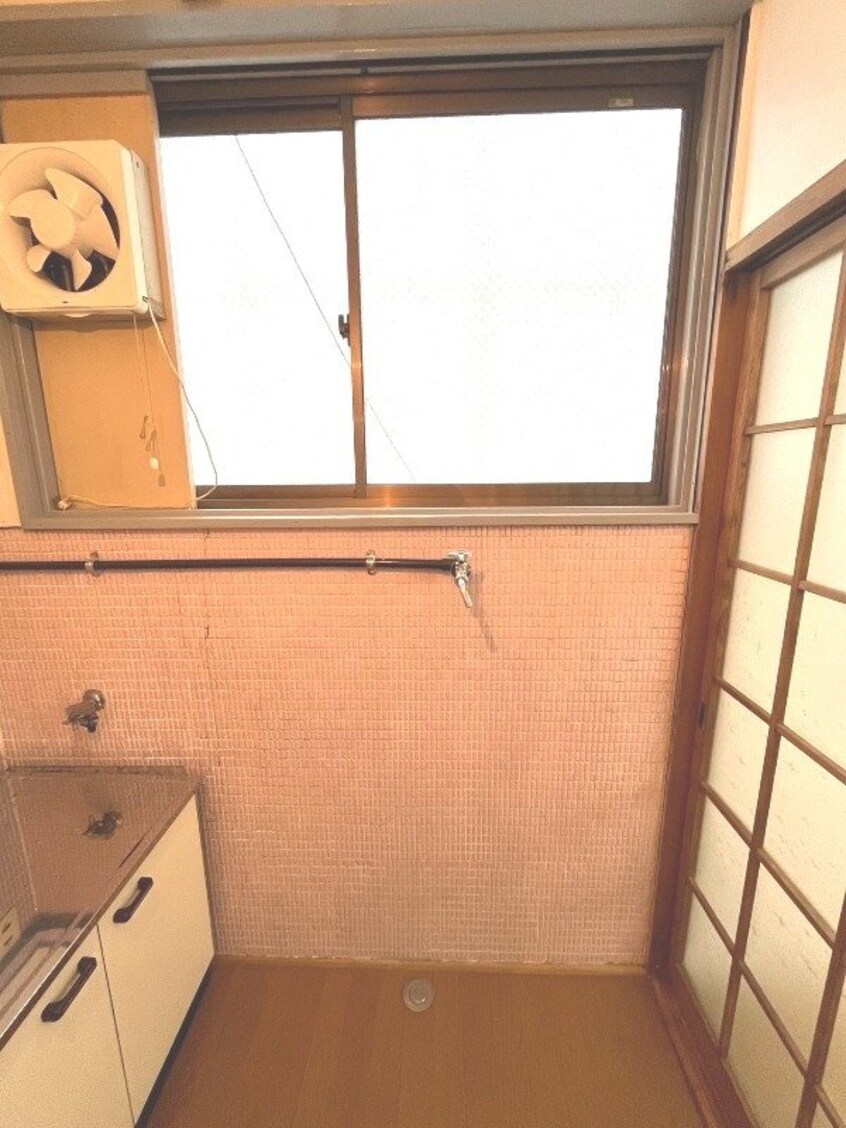  葉山ビル
