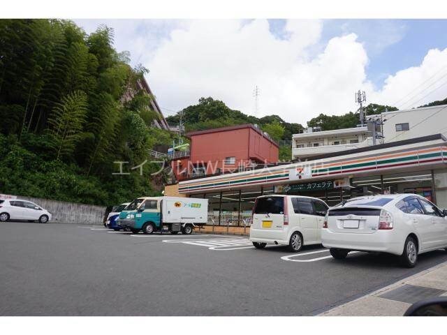 セブンイレブン長崎三原2丁目店(コンビニ)まで808m アーバンパレスＡ