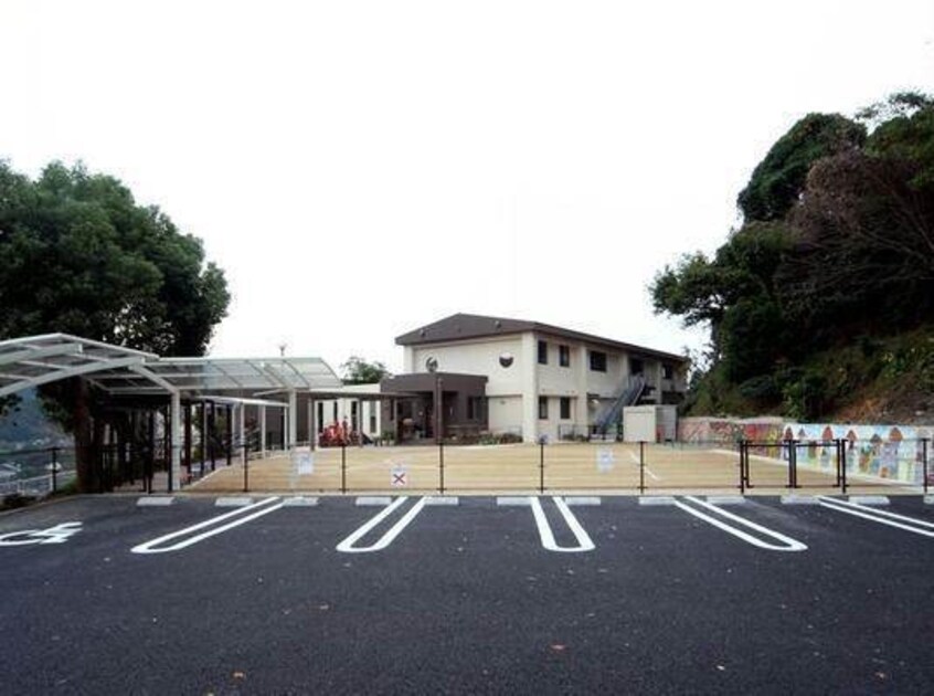 畝刈保育園(幼稚園/保育園)まで455m 長崎バス/道開 2階 築27年