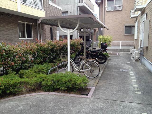 駐輪場 プロヴァンス