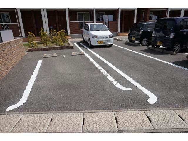 駐車場 カレントハウスA
