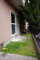  長崎本線/高田駅 徒歩15分 1-2階 築32年