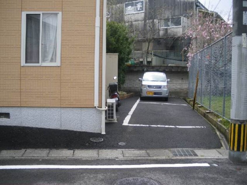 駐車場 ロワールkakuzen