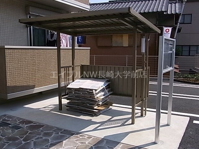 駐輪場 長崎本線/現川駅 徒歩75分 1階 築12年