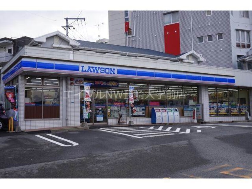 ローソン長崎石神店(コンビニ)まで46m パージュ参番館