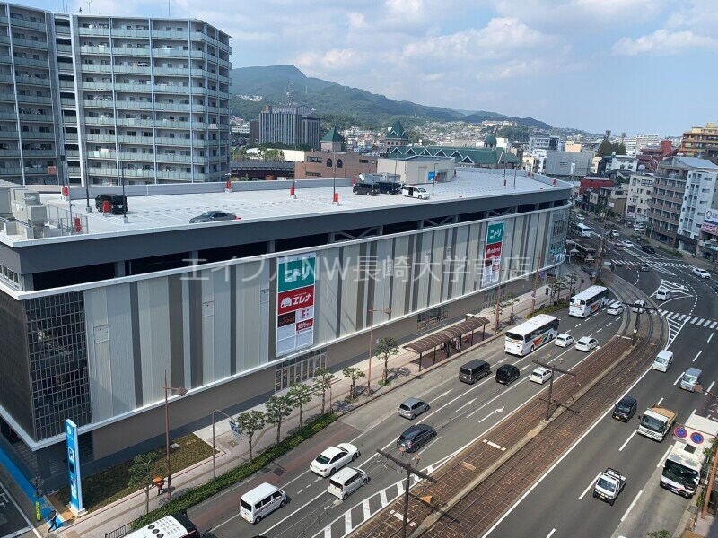 プラっとモール(ショッピングセンター/アウトレットモール)まで759m コーポ野村