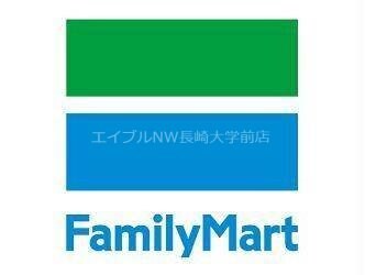 ファミリーマート三川町店(コンビニ)まで204m casa Ｍ