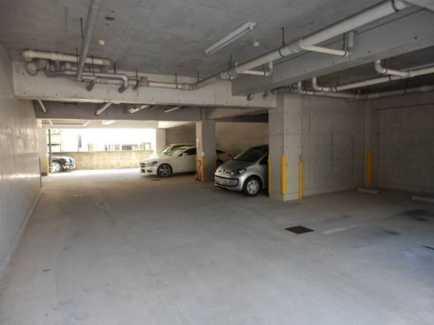 駐車場 クオーレ中川