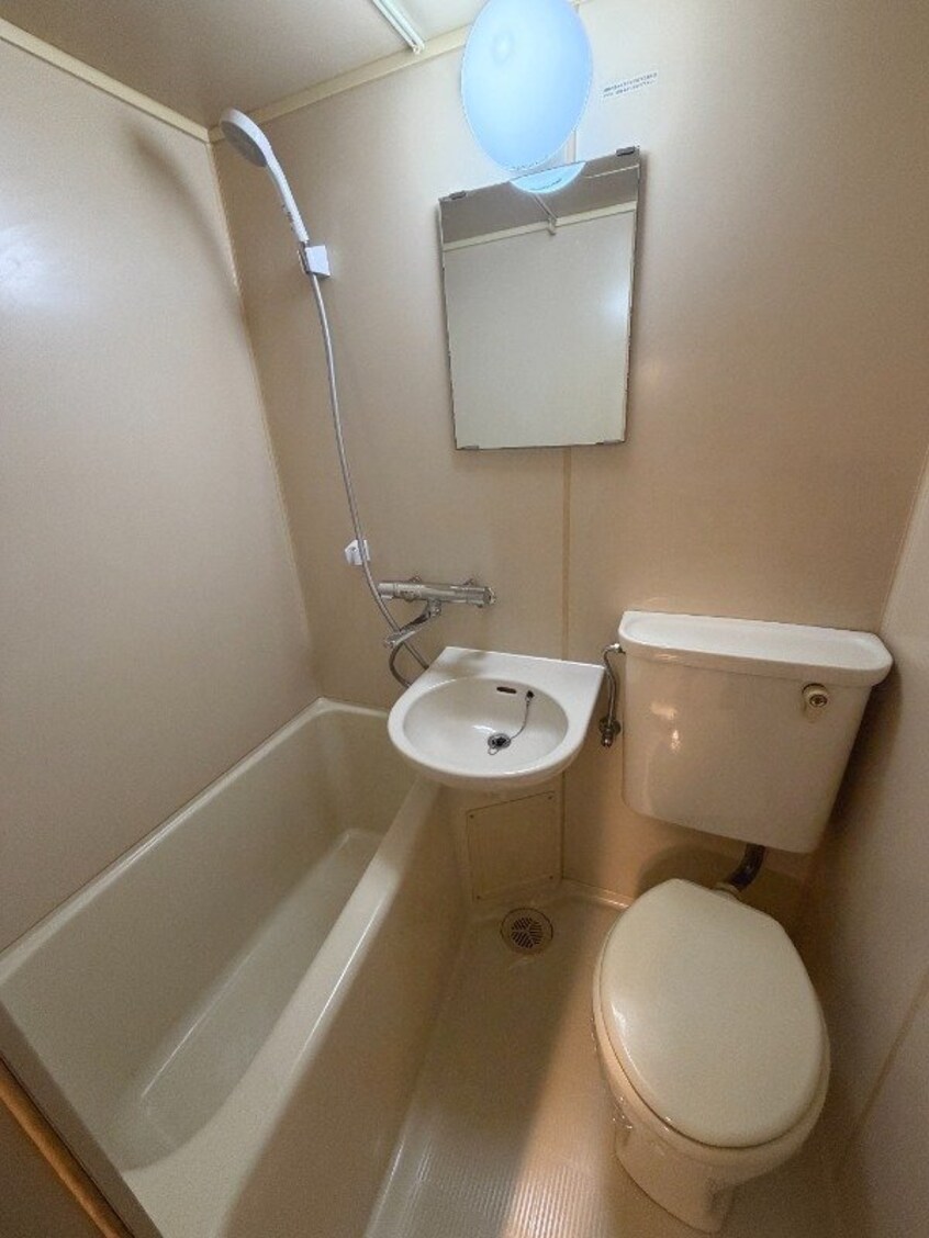  長崎市電１系統<長崎電気軌道>/赤迫駅 徒歩1分 3階 築48年