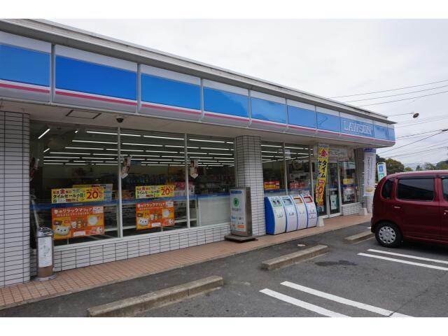 ローソン時津左底店(コンビニ)まで1040m ロイヤルコートA棟