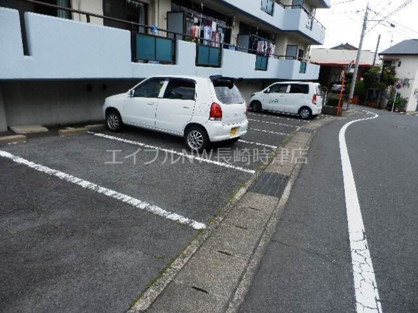 駐車場 ラポール百合野