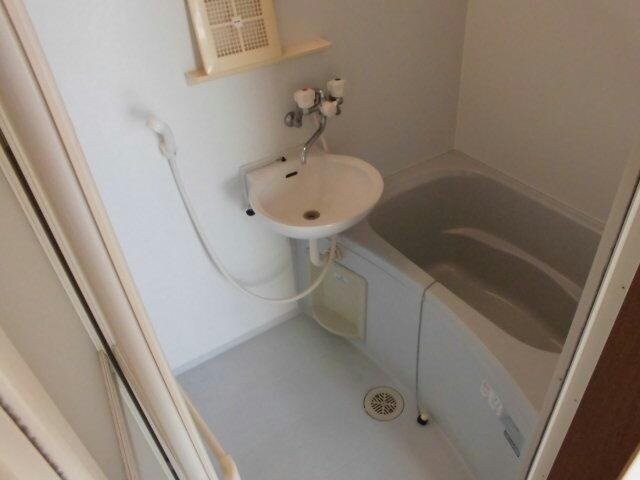 ※別号室の写真です 長崎市電１系統<長崎電気軌道>/原爆資料館駅 徒歩9分 2階 築23年