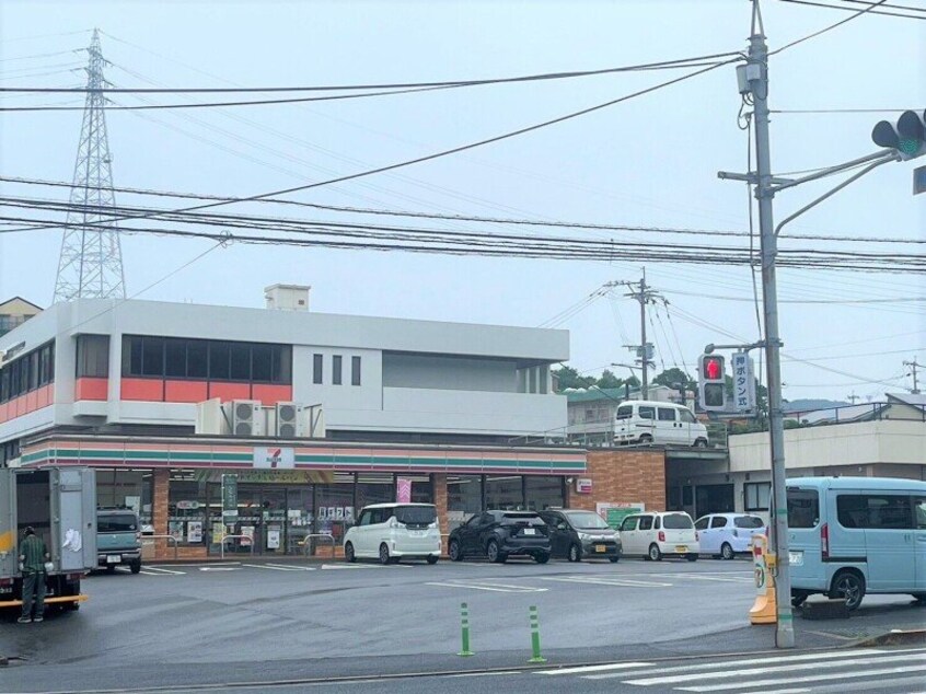 セブンイレブン長崎中里町店(コンビニ)まで825m アイヒルズ　ラシック