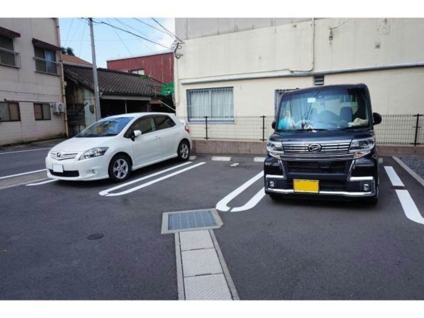 駐車場 アイヒルズ メリー A棟