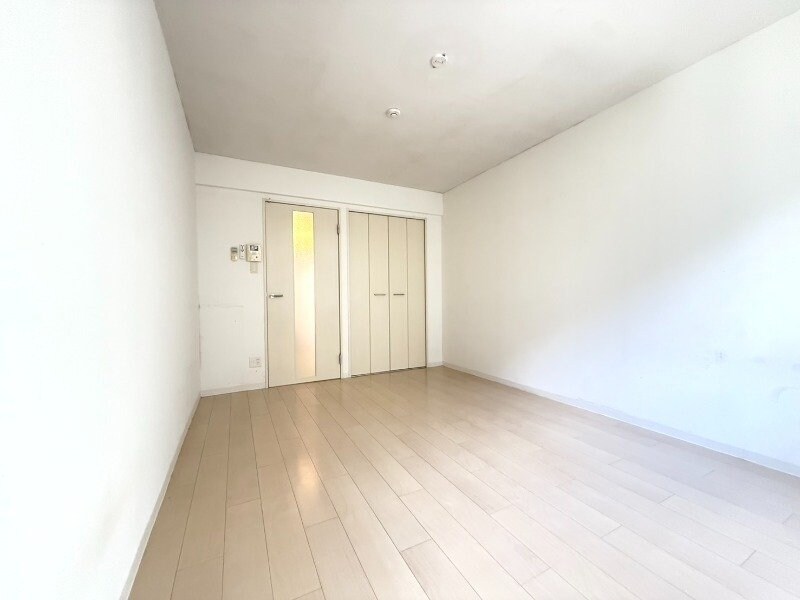  アミティ館内二番館