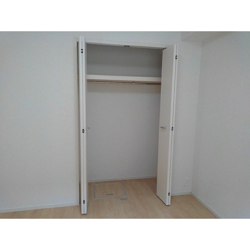 ※別号室の写真になります。 カルムフラン