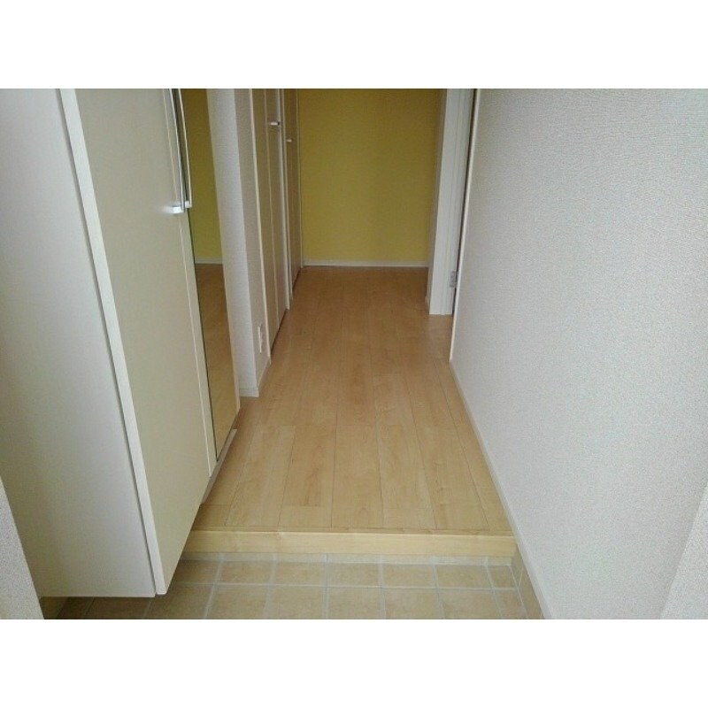 ※別号室の写真になります。 カルムフラン