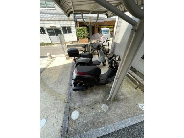  プロムナード・デザングレ雪屋