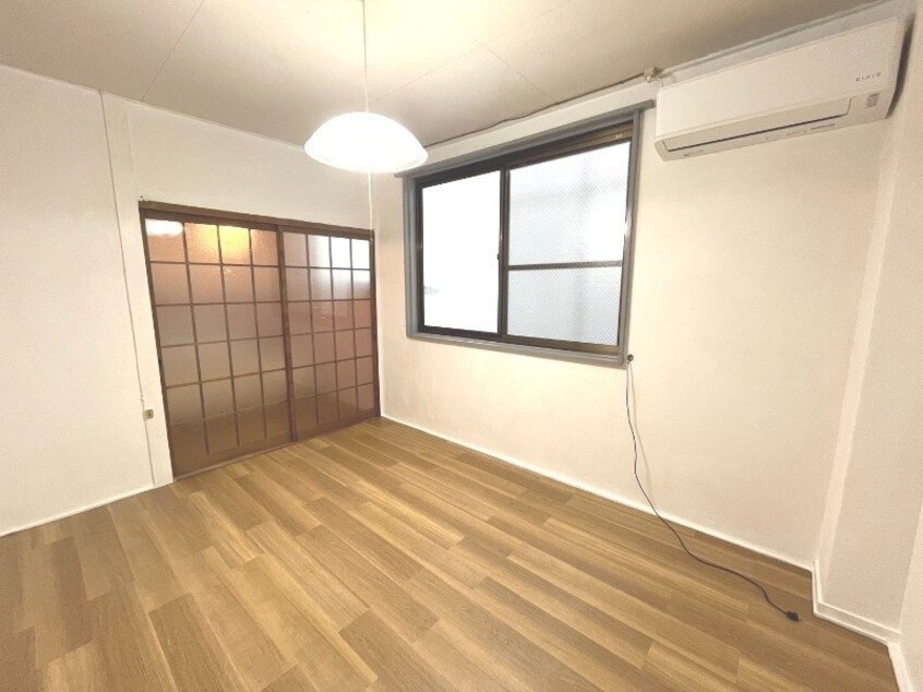 葉山ビル