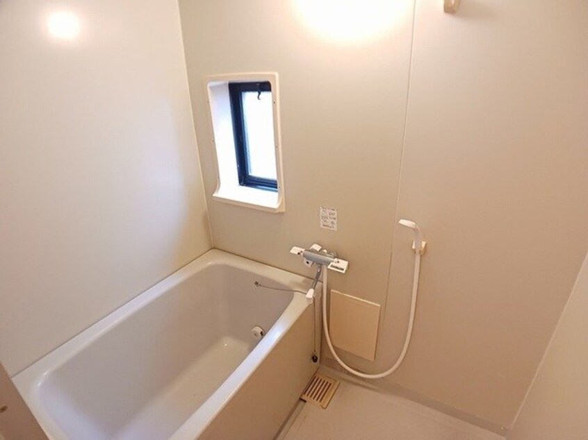  長崎本線/肥前古賀駅 車移動　13分5km 1階 築27年