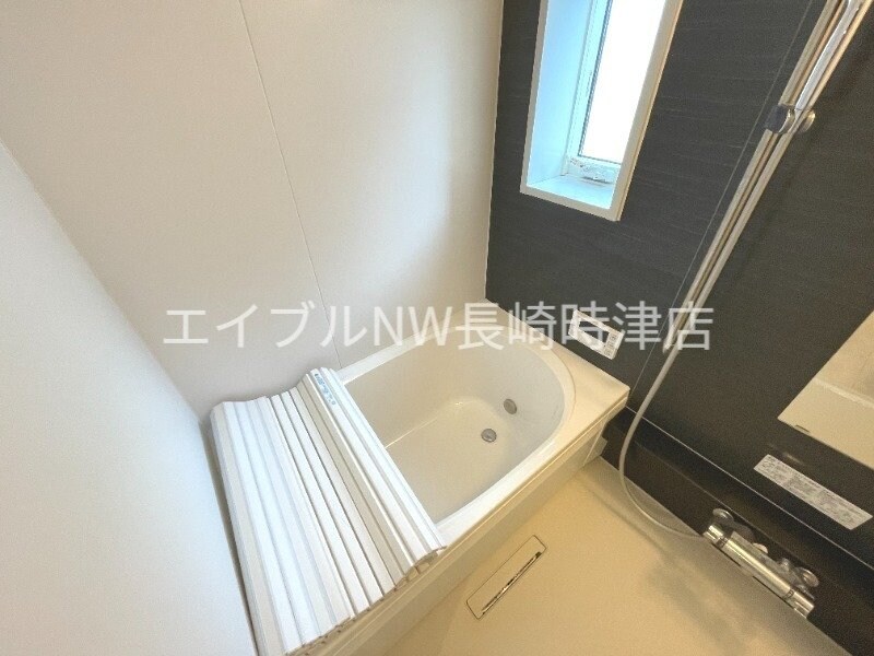 ※別号室の写真になります。 シャーメゾン　フォルジュロン