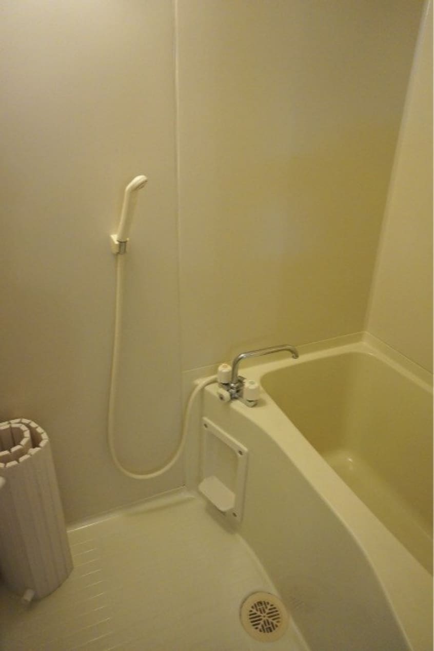  長崎市電１系統<長崎電気軌道>/浦上車庫駅 徒歩16分 2階 築23年