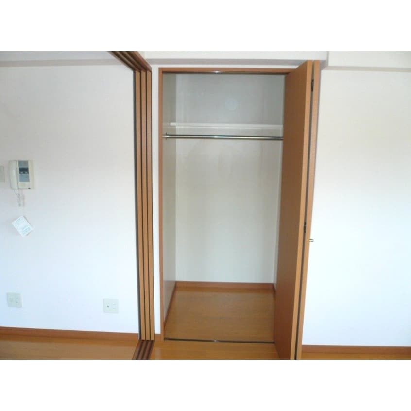 ※写真は別号室です。 扇ヒルズ