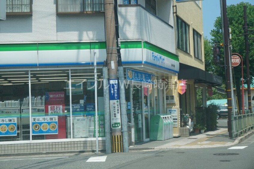 ファミリーマート長崎平和町店(コンビニ)まで290m 長崎市電１系統<長崎電気軌道>/平和公園駅 徒歩7分 2階 築39年