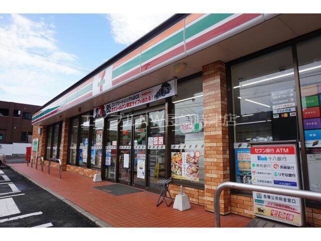 セブンイレブン長与吉無田郷店(コンビニ)まで862m リリーガーデン崎ノ尾