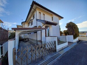桔梗が丘7番町貸家