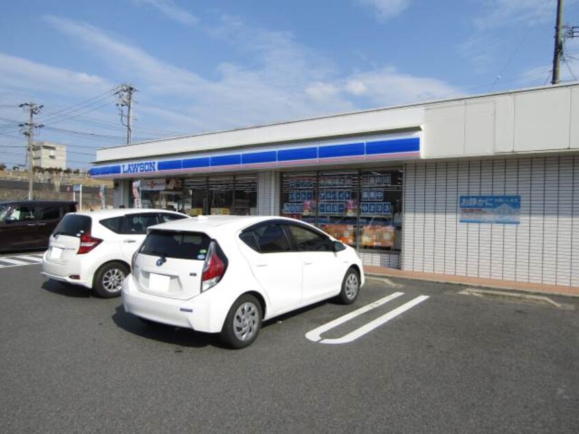 コンビニまで400m※ローソン　名張鴻之台三番町店 コーポミカサ　A棟