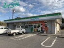 コンビニまで3800m※ファミリーマート　青山店 フレンドリー幌馬車