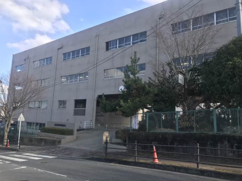 小学校まで900m※名張市立名張小学校 RIVERNA SOUTH