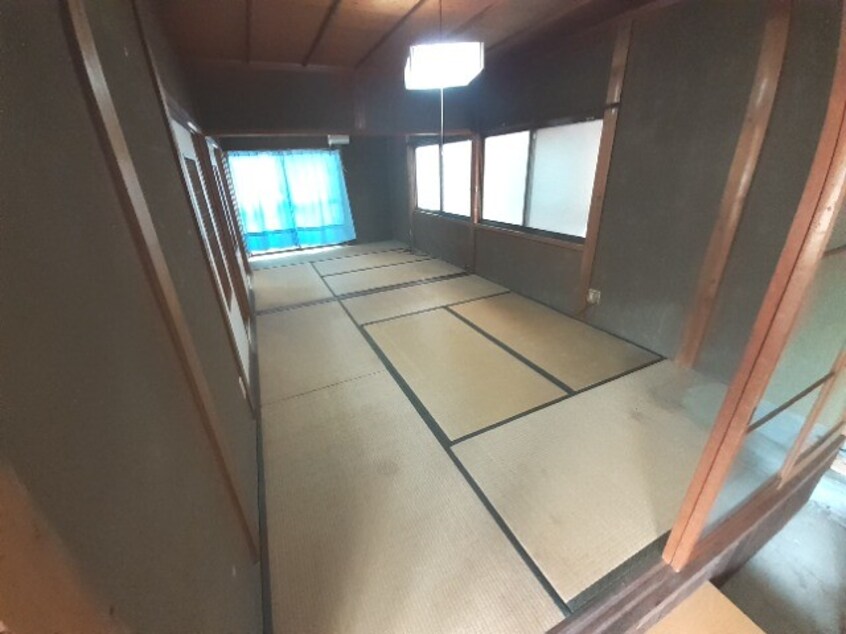  赤目町丈六戸建