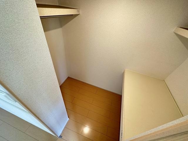  エルムプラシードA10号館